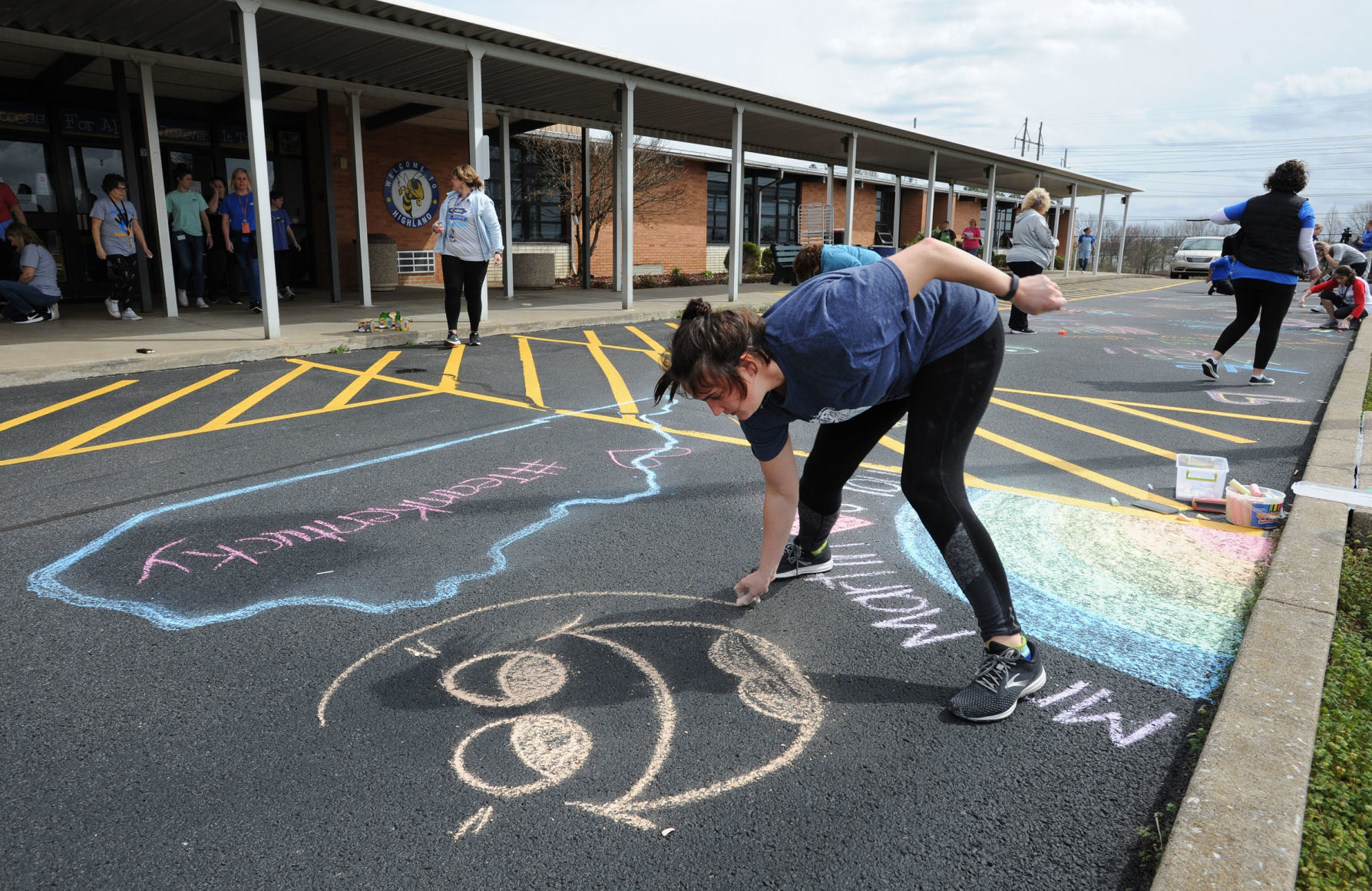 CHEERING WITH CHALK